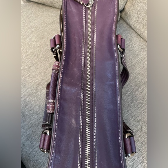 Coach Handbag - Picture 4 of 7